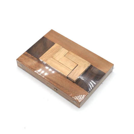 3 L Puzzle - Image 3